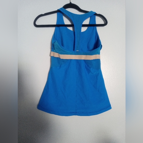 Lululemon Power Up Tank
Beaming Blue Size 8 - Picture 7 of 12